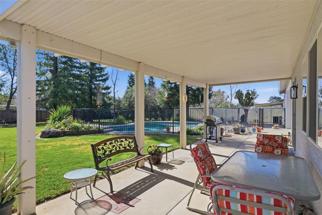 9184 Central Ave, Orangevale, CA 95662