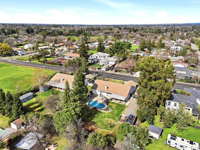 9184 Central Ave, Orangevale, CA 95662