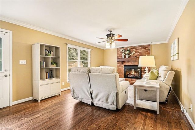 3908 Sandlewood Road, High Point, NC 27265