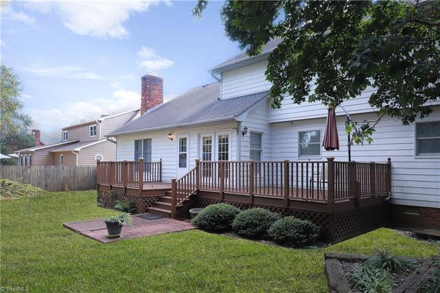 3908 Sandlewood Road, High Point, NC 27265