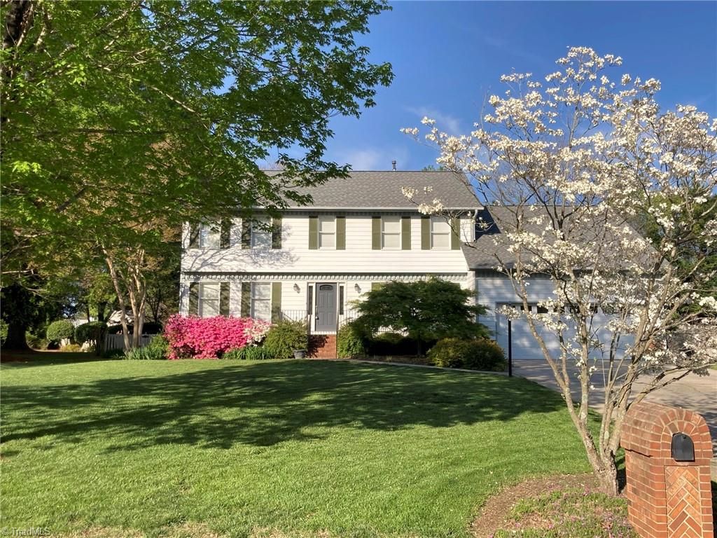 3908 Sandlewood Road, High Point, NC 27265