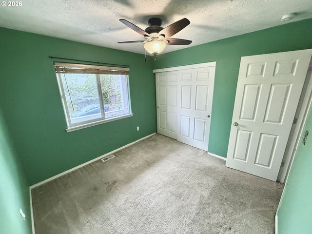 39057 JERGER St, Sandy, OR 97055
