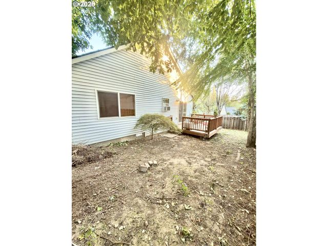 39057 JERGER St, Sandy, OR 97055
