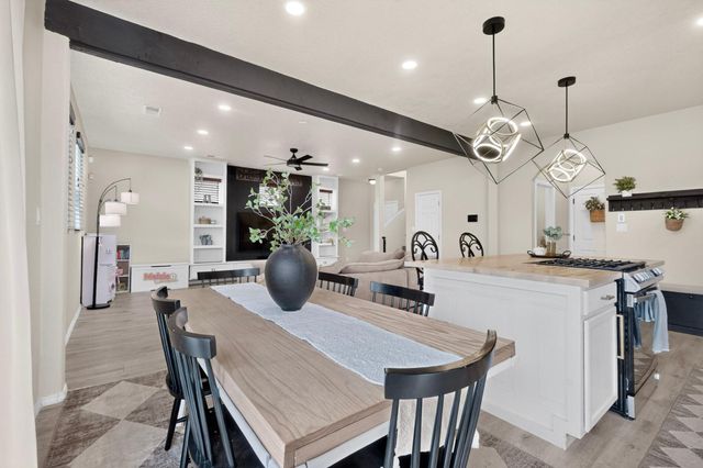 6506 Desert Spirit Road NW, Albuquerque, NM 87114