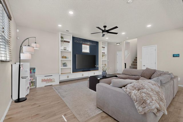 6506 Desert Spirit Road NW, Albuquerque, NM 87114