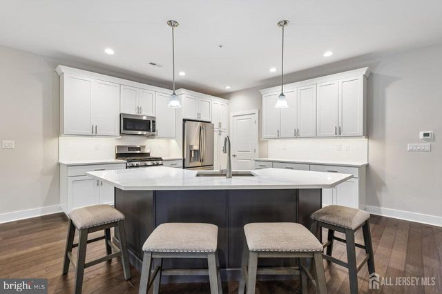52 RIVERWALK RIV, Plainsboro, NJ 08536
