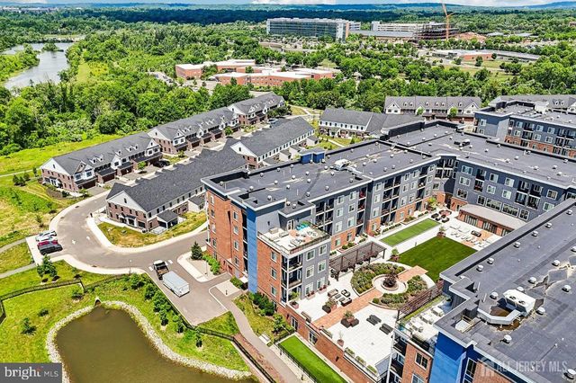 52 RIVERWALK RIV, Plainsboro, NJ 08536