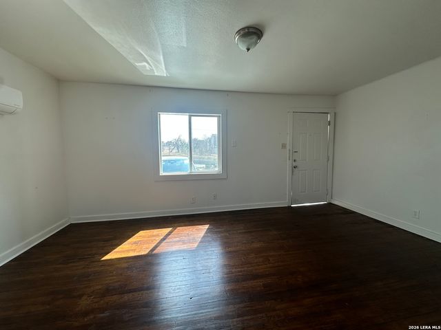 417 Eleanor Ave Apt 2, San Antonio, TX 78209