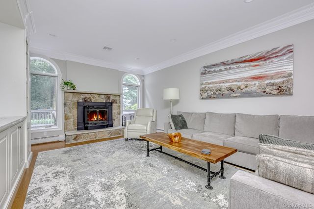8 Lety Lane, Suffern, NY 10901