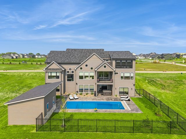 3815 NW 183rd Street, Clive, IA 50325