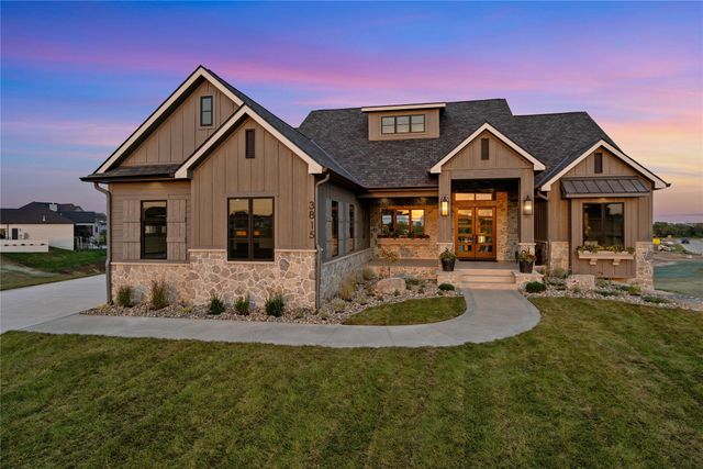 3815 NW 183rd Street, Clive, IA 50325