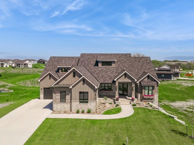 3815 NW 183rd Street, Clive, IA 50325