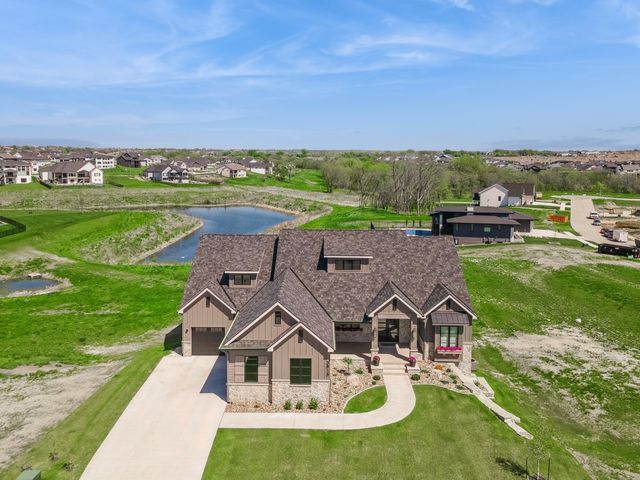 3815 NW 183rd Street, Clive, IA 50325
