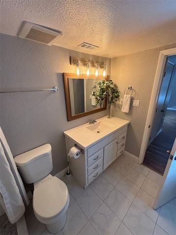 1000 S SEMORAN BOULEVARD 103, Winter Park, FL 32792