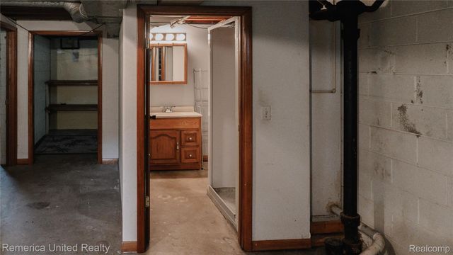 3332 McKee Avenue Sw, Wyoming, MI 49509
