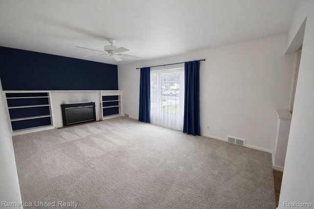 3332 McKee Avenue Sw, Wyoming, MI 49509