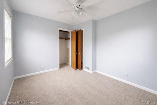 3332 McKee Avenue Sw, Wyoming, MI 49509