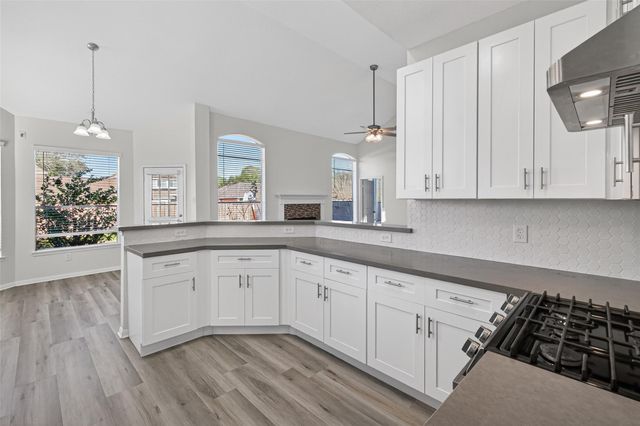 3522 Brookwood Drive, La Porte, TX 77571
