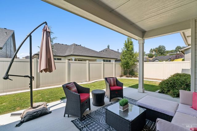 153 N Becknoll Lane, Eagle, ID 83616