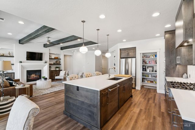 153 N Becknoll Lane, Eagle, ID 83616