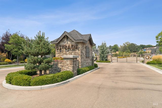 153 N Becknoll Lane, Eagle, ID 83616