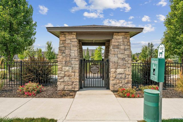 153 N Becknoll Lane, Eagle, ID 83616