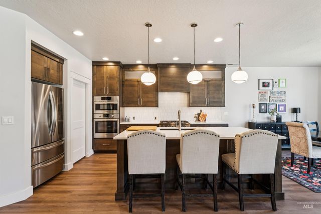 153 N Becknoll Lane, Eagle, ID 83616
