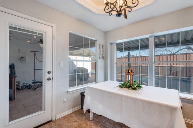 2521 Classic Court W, Bedford, TX 76021