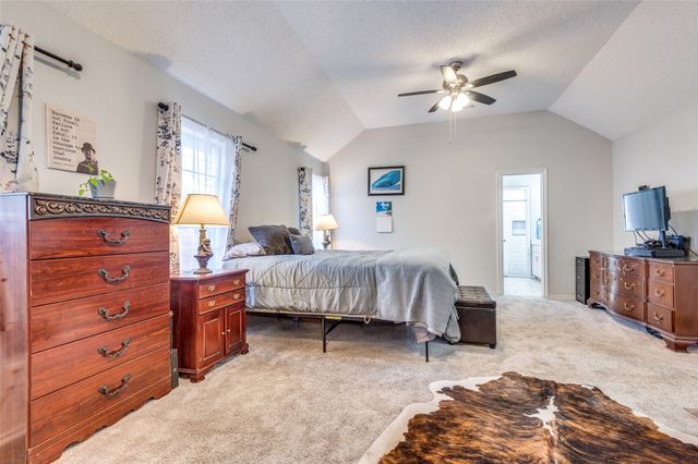 2521 Classic Court W, Bedford, TX 76021