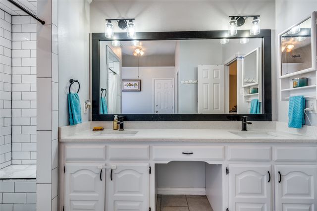 2521 Classic Court W, Bedford, TX 76021