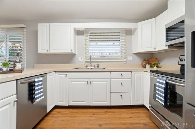 116 E Elmwood Drive, Dayton, OH 45459