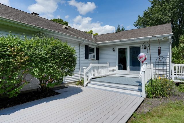 15 Burbank Ln, Lancaster, MA 01523