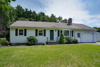 15 Burbank Ln, Lancaster, MA 01523