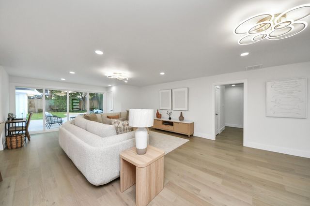 12318 Queensbury Lane, Houston, TX 77024