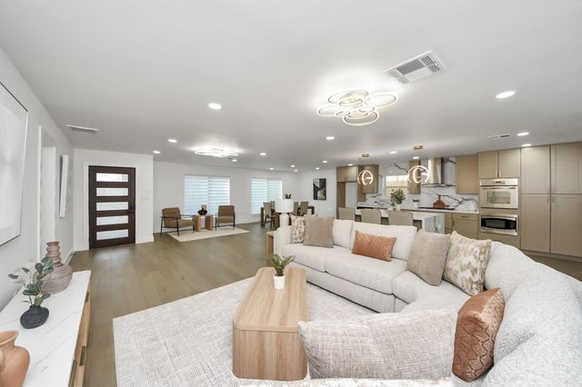 12318 Queensbury Lane, Houston, TX 77024