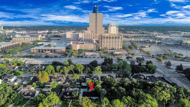 12318 Queensbury Lane, Houston, TX 77024