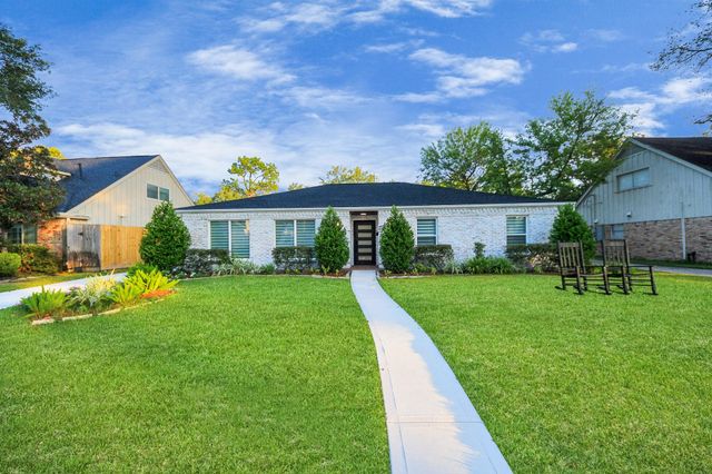 12318 Queensbury Lane, Houston, TX 77024