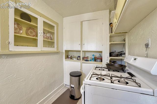 2313 W Bijou Street, Colorado Springs, CO 80904