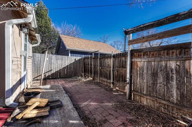 2313 W Bijou Street, Colorado Springs, CO 80904