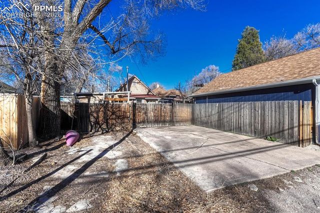 2313 W Bijou Street, Colorado Springs, CO 80904