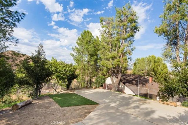 27601 Endeavor Street, Agoura Hills, CA 91301