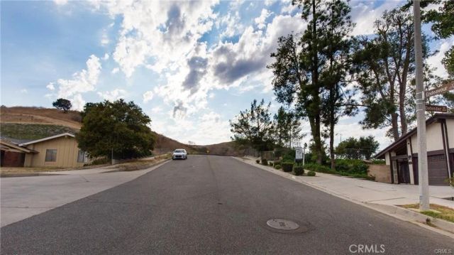 27601 Endeavor Street, Agoura Hills, CA 91301