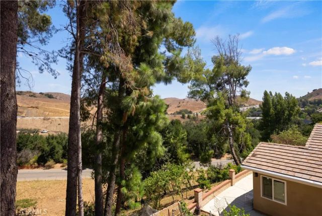 27601 Endeavor Street, Agoura Hills, CA 91301