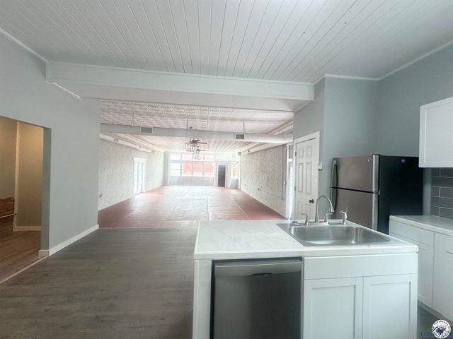 100 Central Avenue, Marietta, TX 75566