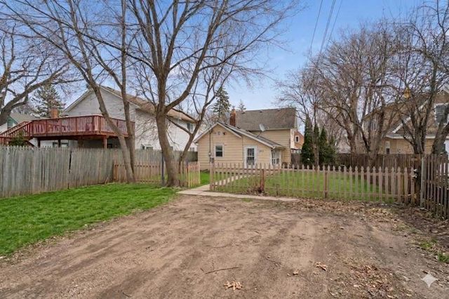 3611 Queen Avenue N, Minneapolis, MN 55412