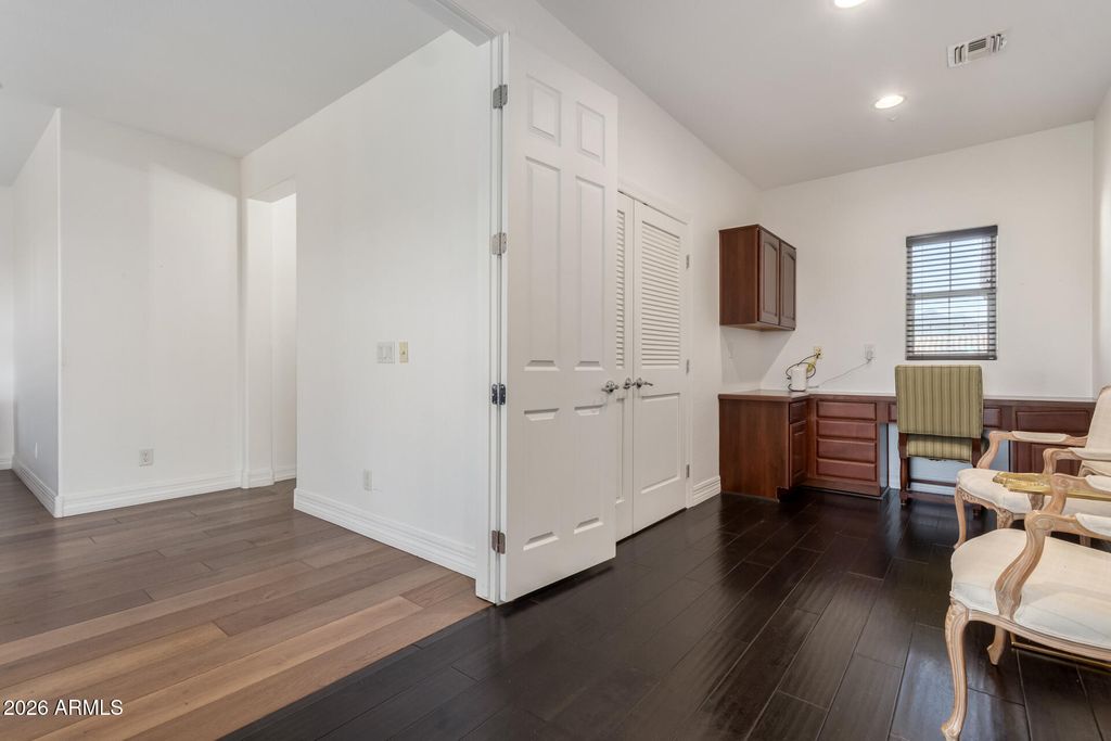 Image 21 of property listing at 18507 N 94TH Street, Scottsdale, AZ 85255