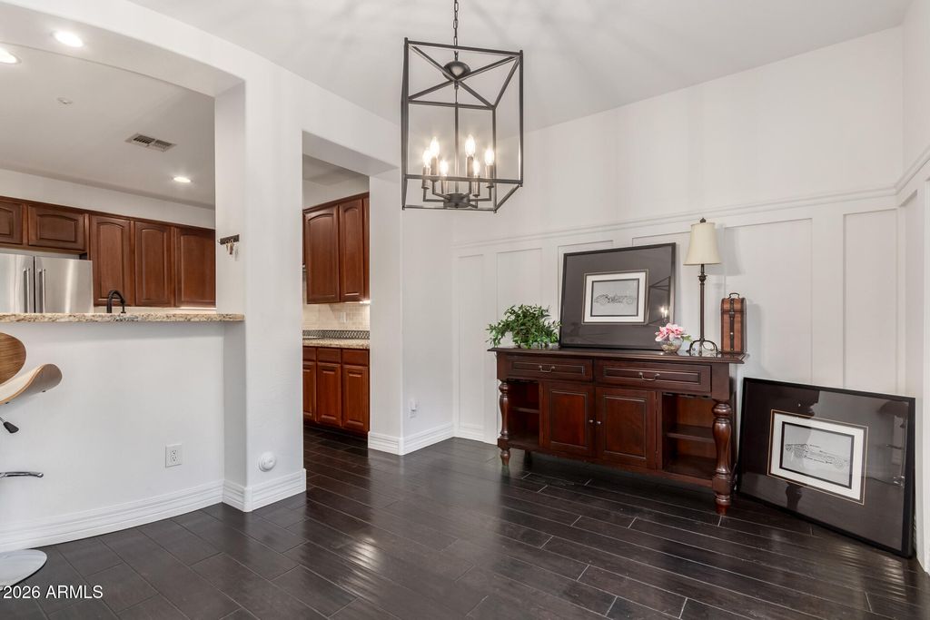 Image 9 of property listing at 18507 N 94TH Street, Scottsdale, AZ 85255