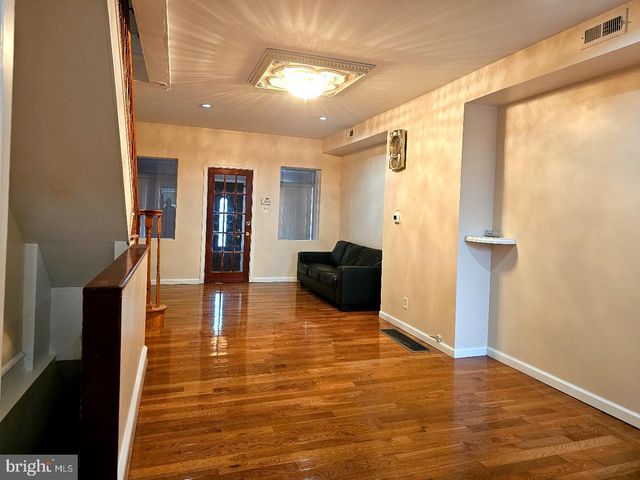 2150 S LAMBERT STREET, Philadelphia, PA 19145