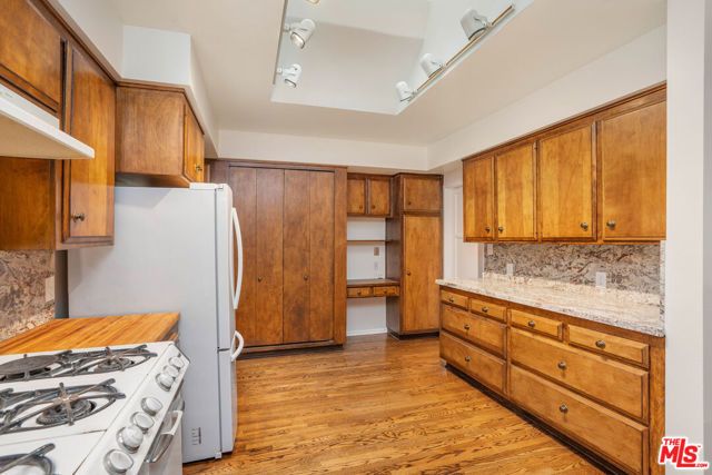 547 Stassi Lane, Santa Monica, CA 90402