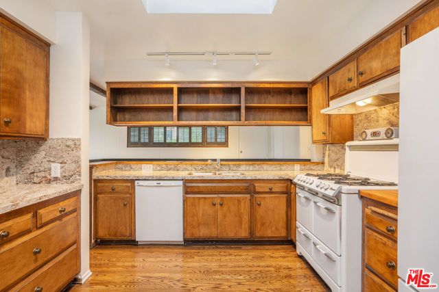 547 Stassi Lane, Santa Monica, CA 90402